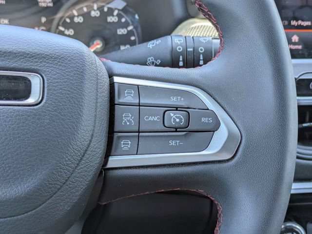 Used 2025 Jeep Compass Trailhawk AWD/4WD image 24