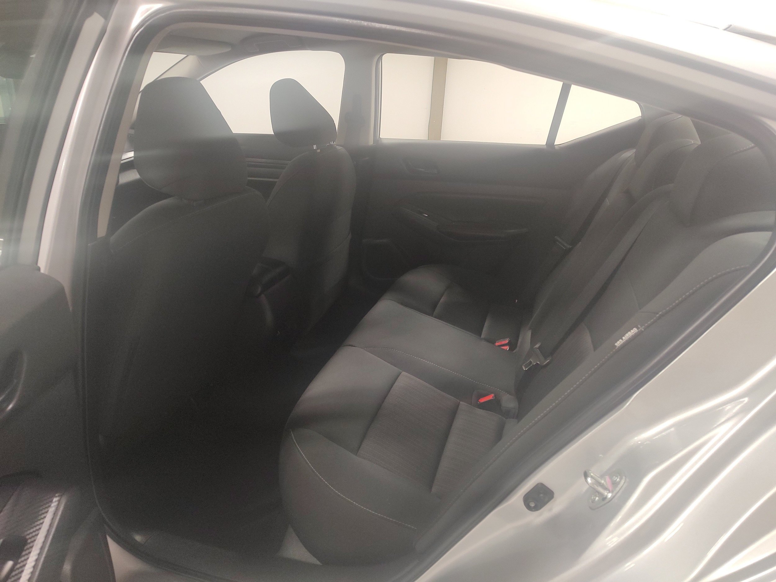 Used 2025 Nissan Altima 2.5 SV FWD image 9