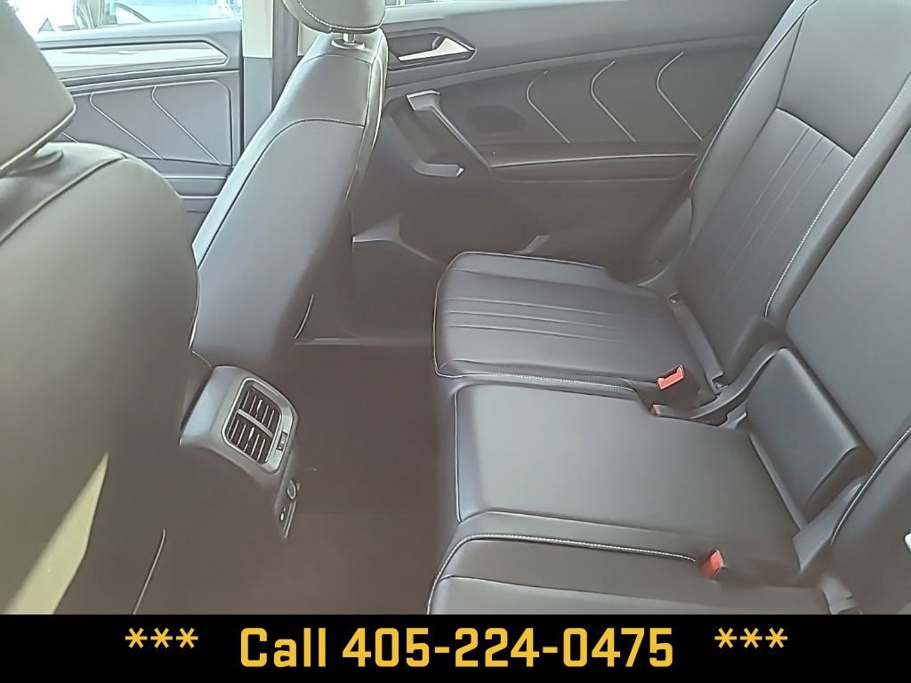 Used 2024 Volkswagen Tiguan SE image 20