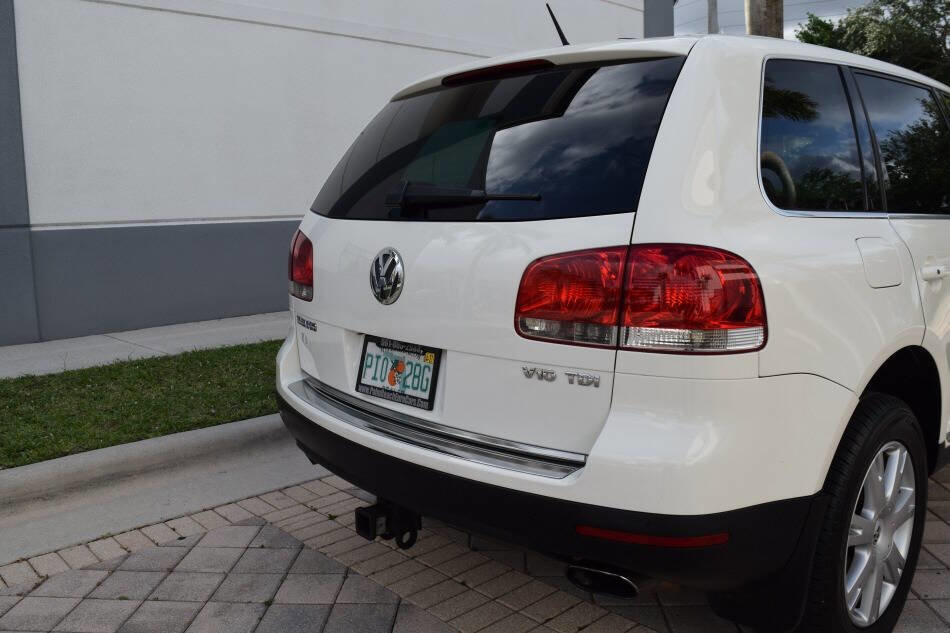 Used 2006 Volkswagen Touareg V10 TDI AWD/4WD image 18