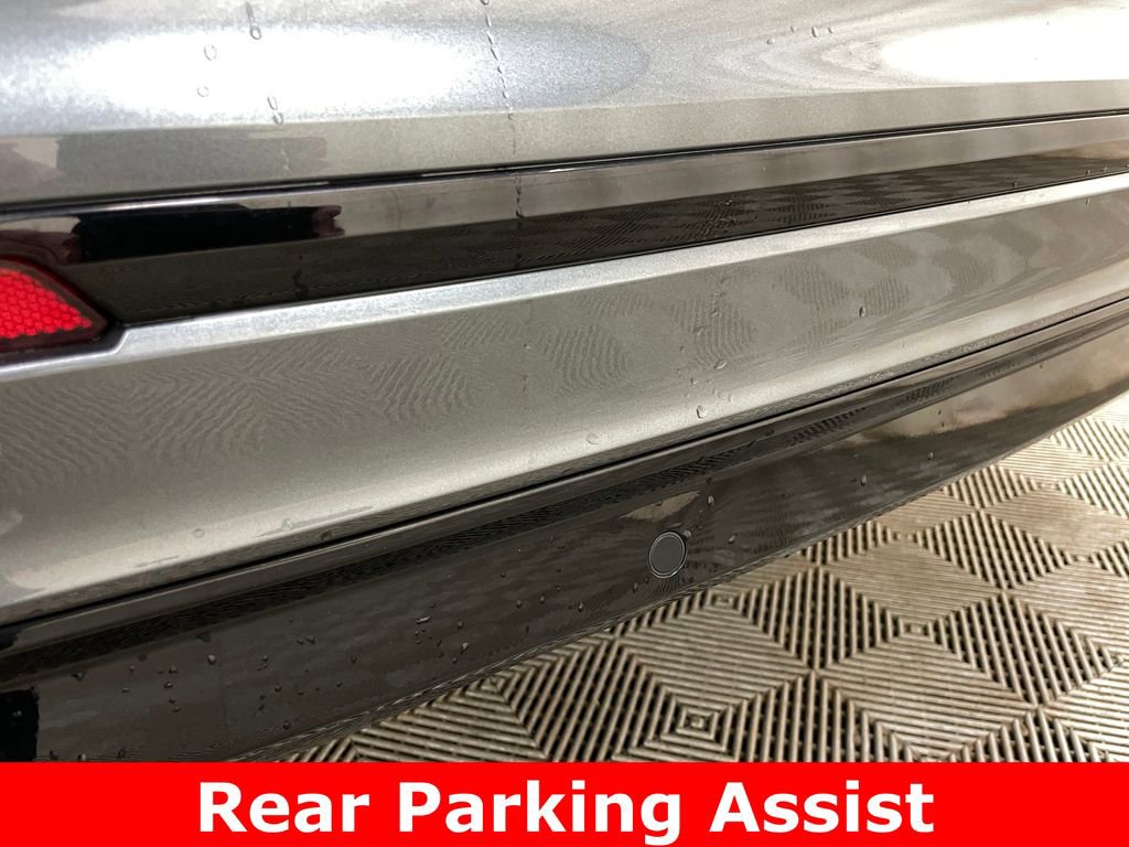 Used 2021 Volkswagen Tiguan SE R-Line image 12