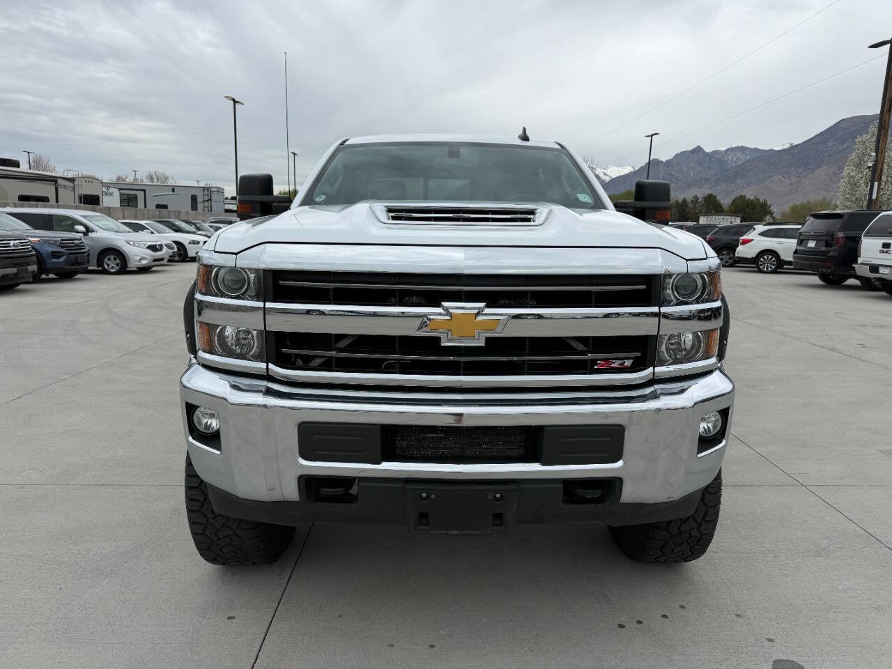 Used 2018 Chevrolet Silverado 2500 LT w/ LT Convenience Package image 8