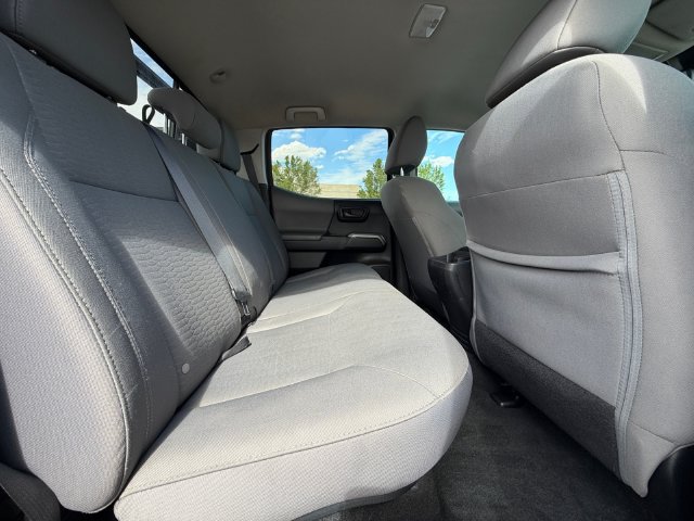 Used 2019 Toyota Tacoma SR5 AWD/4WD image 18