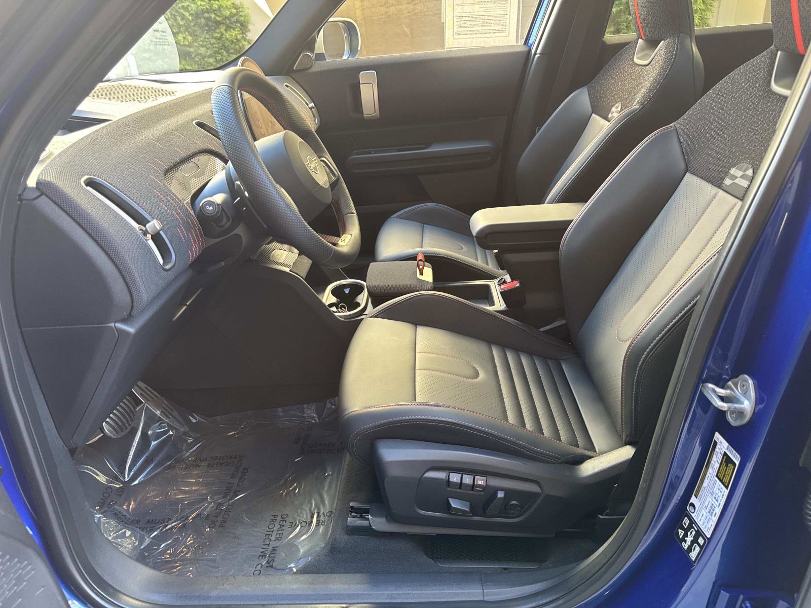 Used 2025 MINI Cooper Countryman John Cooper Works w/ Comfort Package Max image 18