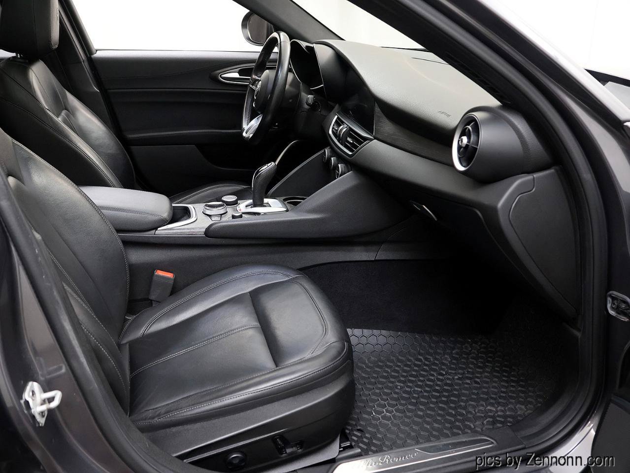 Used 2022 Alfa Romeo Giulia Ti AWD/4WD image 33