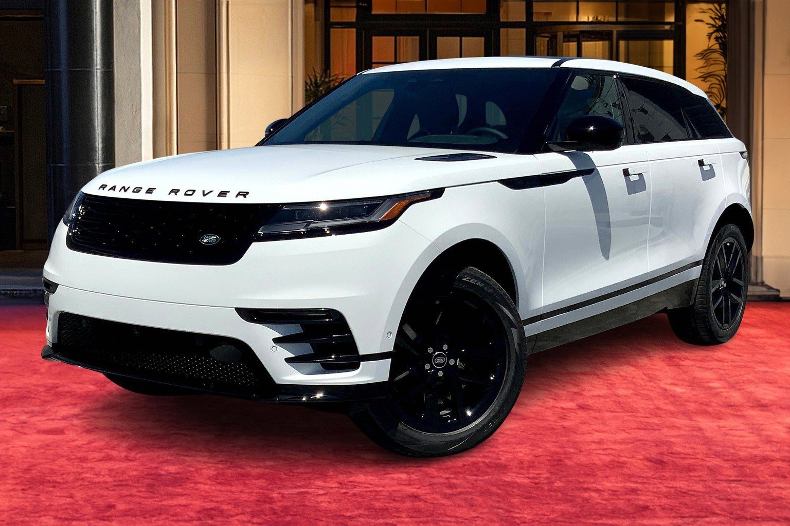 New 2026 Land Rover Range Rover Velar Dynamic SE image 1