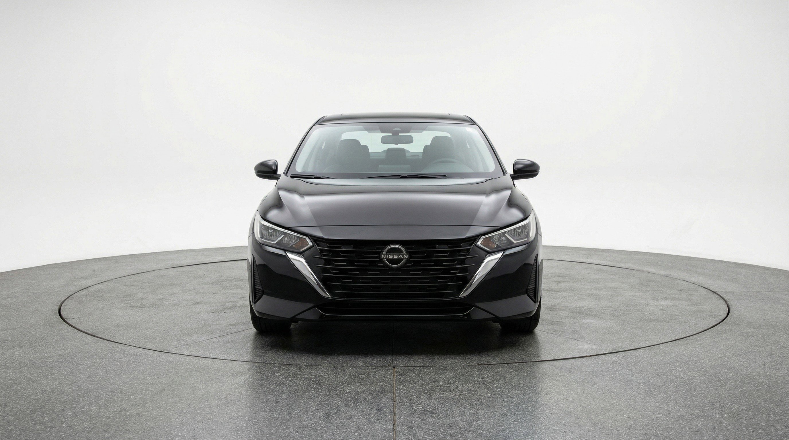 Used 2025 Nissan Sentra SV image 2