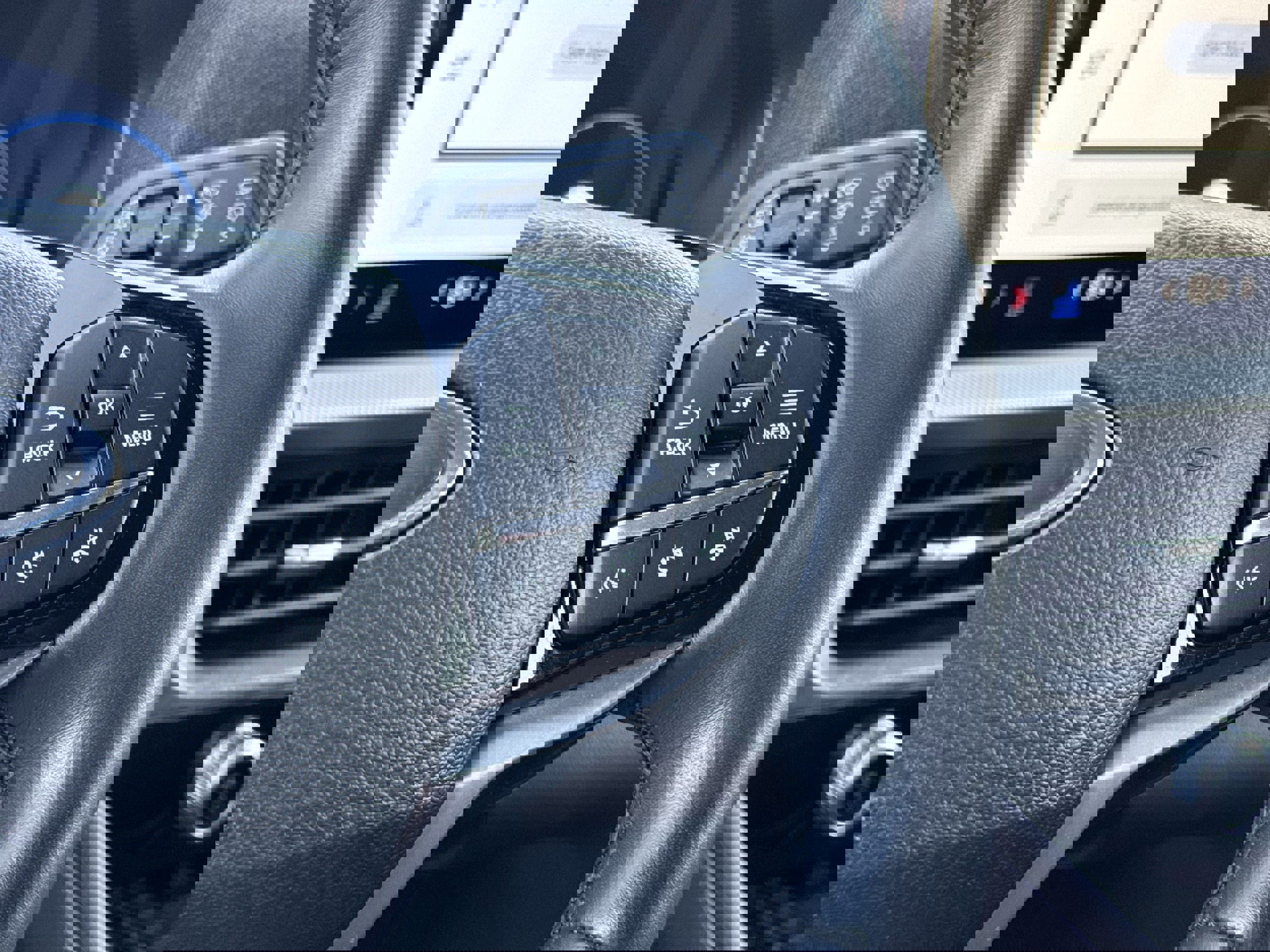 Used 2025 Ford Explorer Platinum w/ Ultimate Package image 15