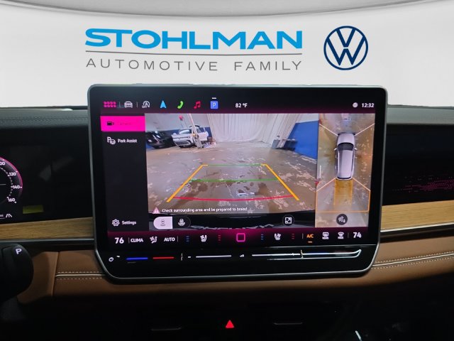 New 2026 Volkswagen Tiguan SEL R-Line AWD/4WD image 16