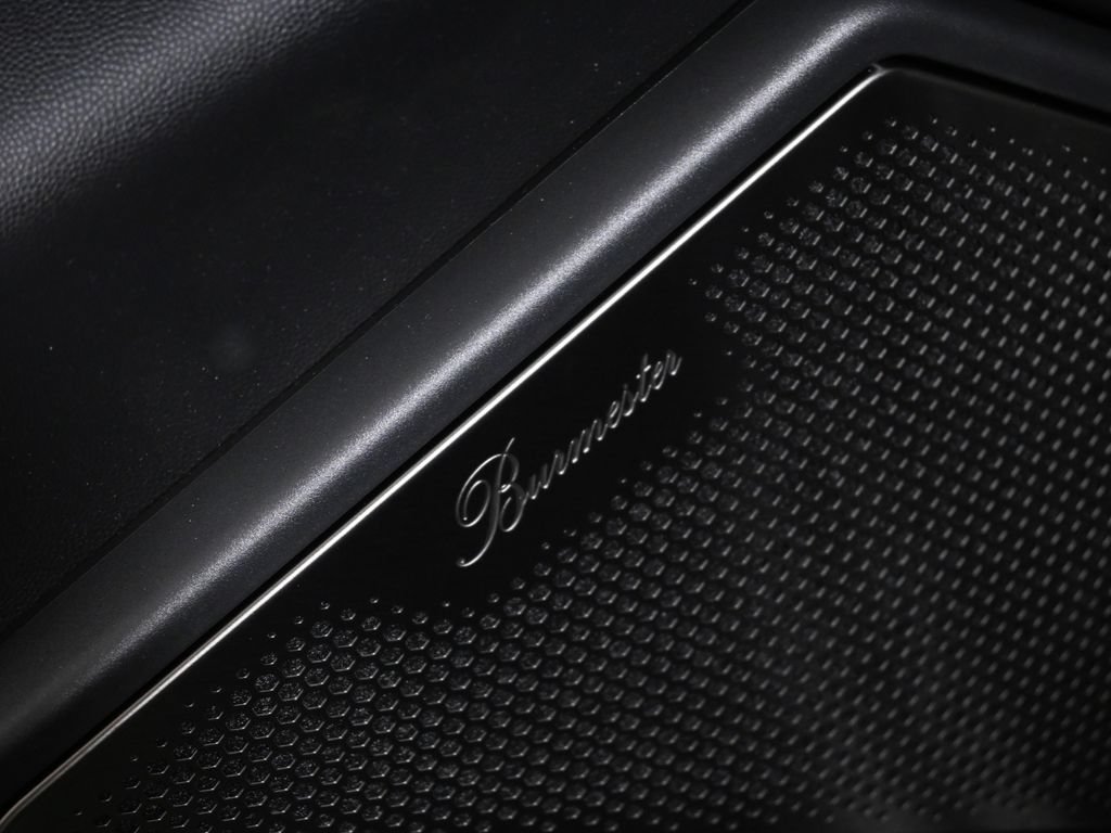 New 2026 Porsche Cayenne Turbo AWD/4WD image 36