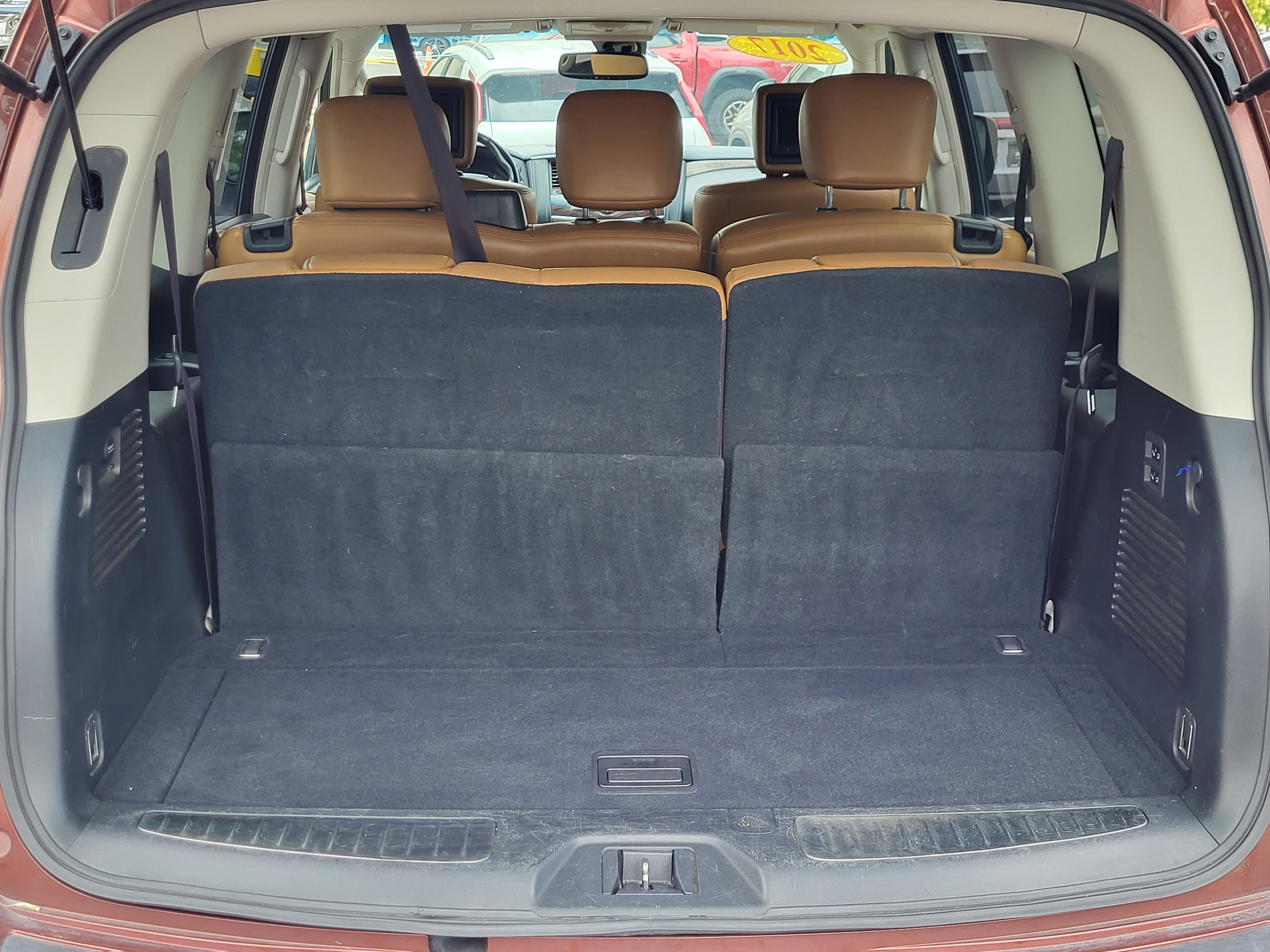 Used 2017 Nissan Armada Platinum w/ Interior Lighting Package image 17