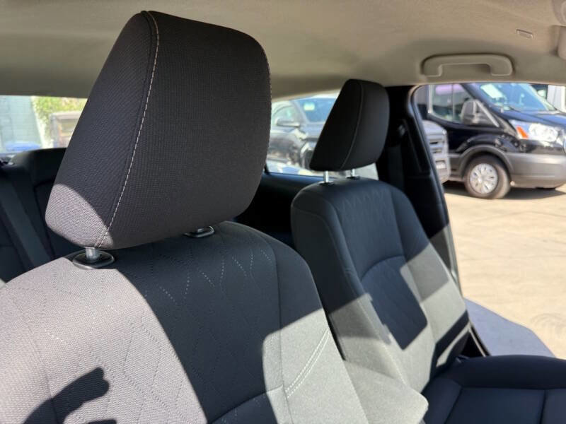 Used 2023 Toyota Corolla LE image 18