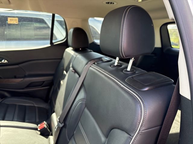 Used 2023 GMC Acadia Denali image 10