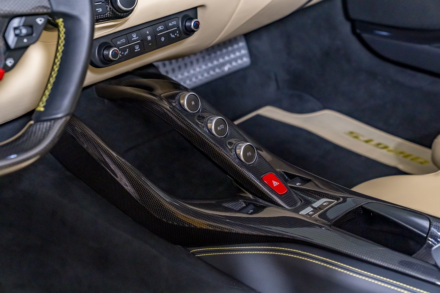 Used 2022 Ferrari 812 GTS RWD image 29