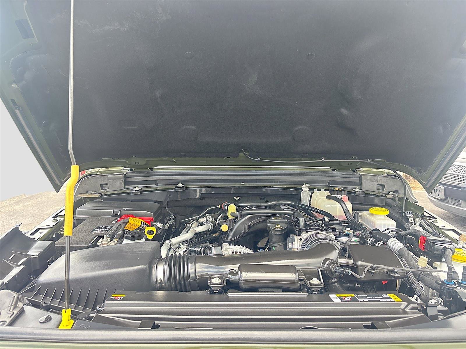 Used 2022 Jeep Wrangler Unlimited Rubicon w/ Steel Bumper Group image 31