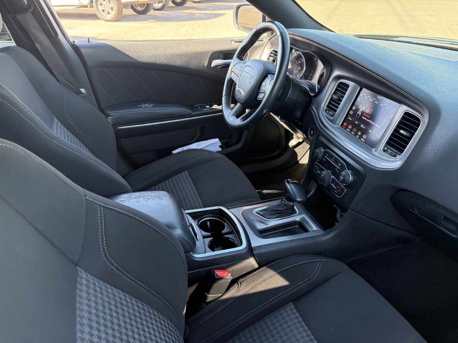 Used 2023 Dodge Charger SXT RWD image 14
