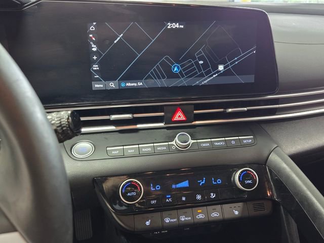 Used 2023 Hyundai Elantra SEL w/ Convenience Package FWD image 18