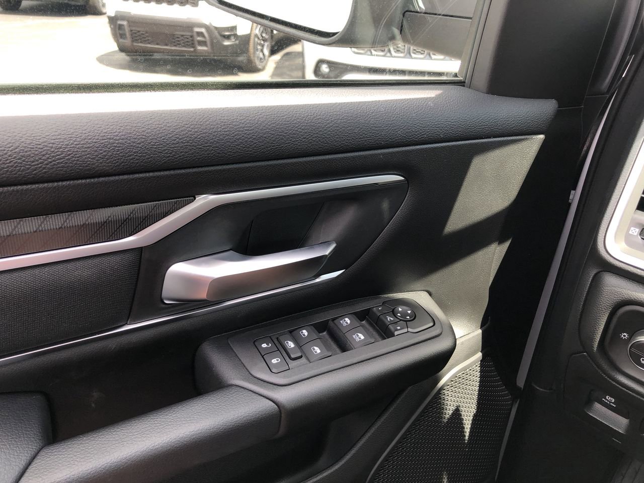 New 2026 RAM 1500 4x4 Crew Cab image 12
