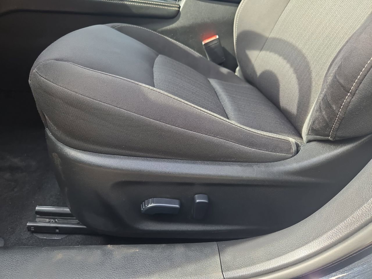 Used 2023 Nissan Altima 2.5 SV FWD image 17