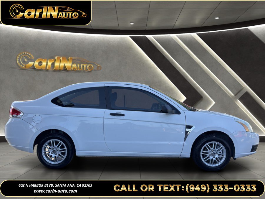 Used 2008 Ford Focus SE FWD image 4