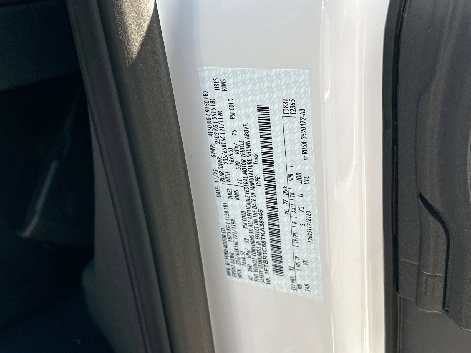 New 2026 Ford Transit 250 148 Medium Roof RWD image 38