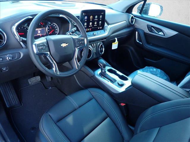 New 2026 Chevrolet Blazer LT w/ Midnight/Sport Edition AWD/4WD image 11