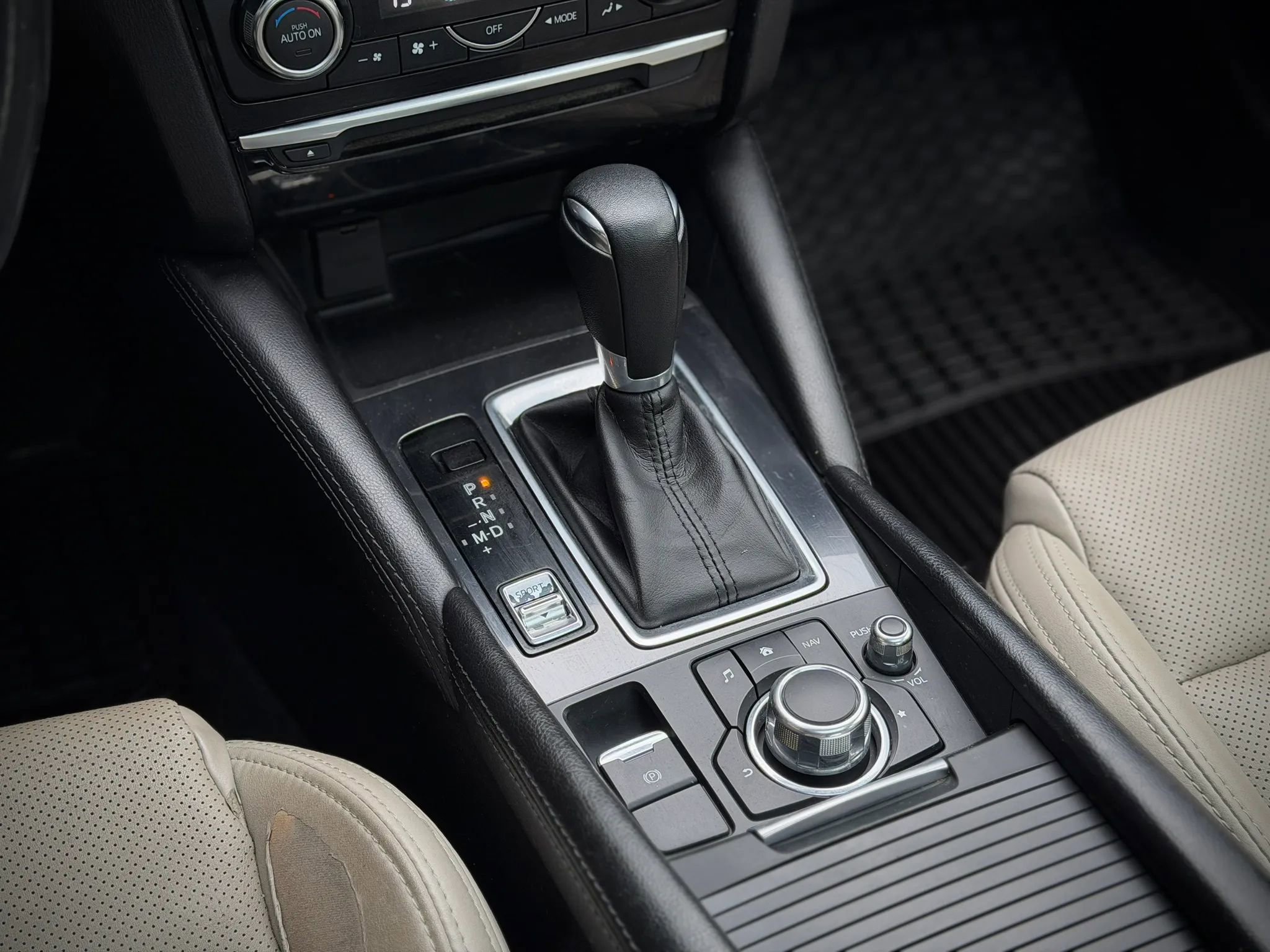 Used 2016 MAZDA MAZDA6 Touring image 17