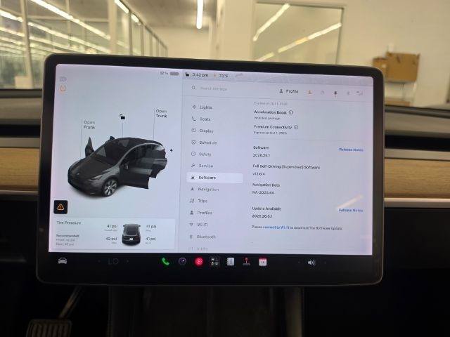 Used 2021 Tesla Model Y Long Range AWD/4WD image 16