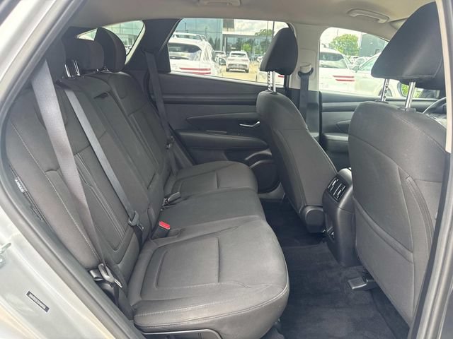 Used 2025 Hyundai Tucson SEL FWD image 12