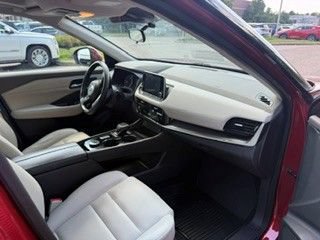 Used 2021 Nissan Rogue SV w/ Premium Package AWD/4WD image 11