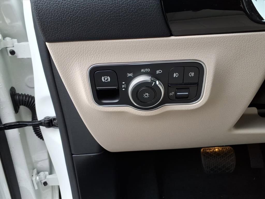 New 2026 Mercedes-Benz GLA 250 4MATIC image 17