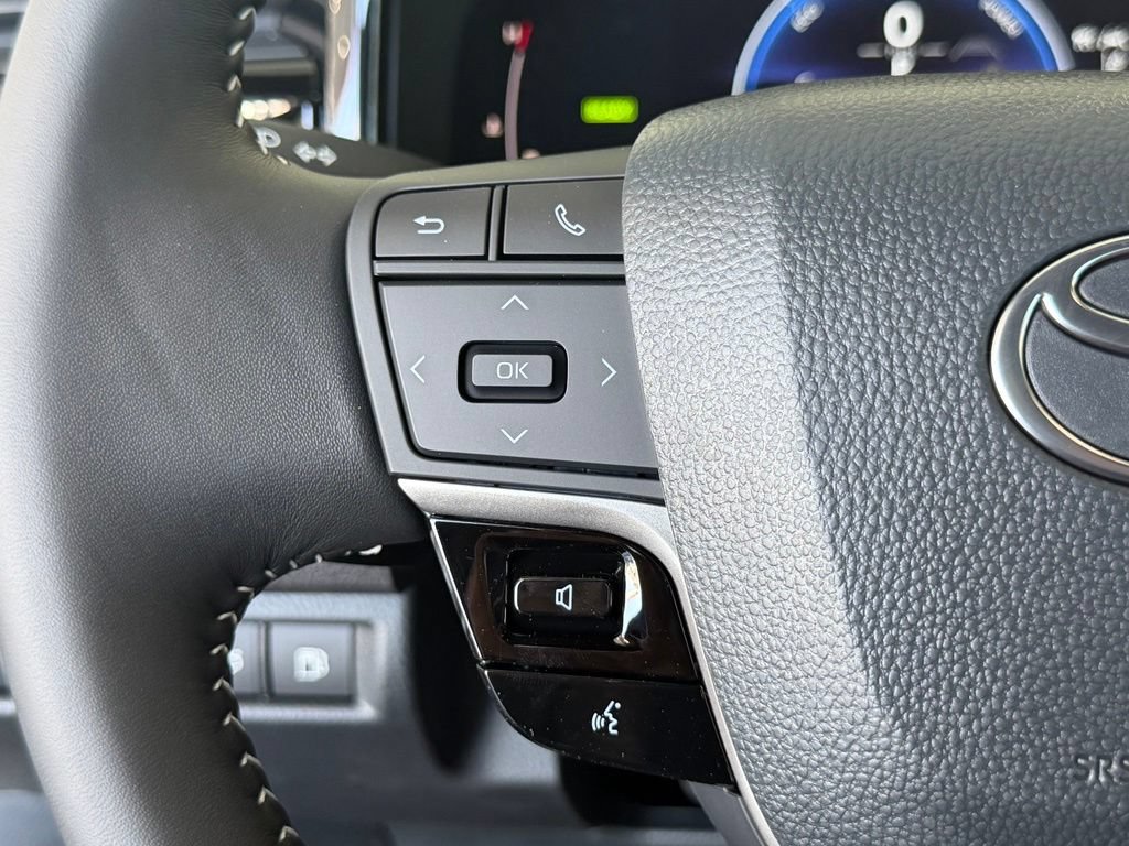 Certified 2026 Toyota Camry SE w/ Convenience Package FWD image 25