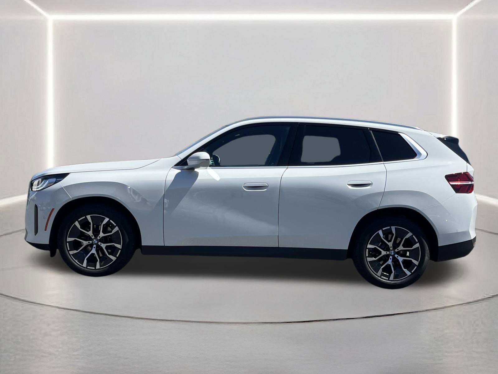 Used 2025 BMW X3 xDrive30i w/ Convenience Package image 21