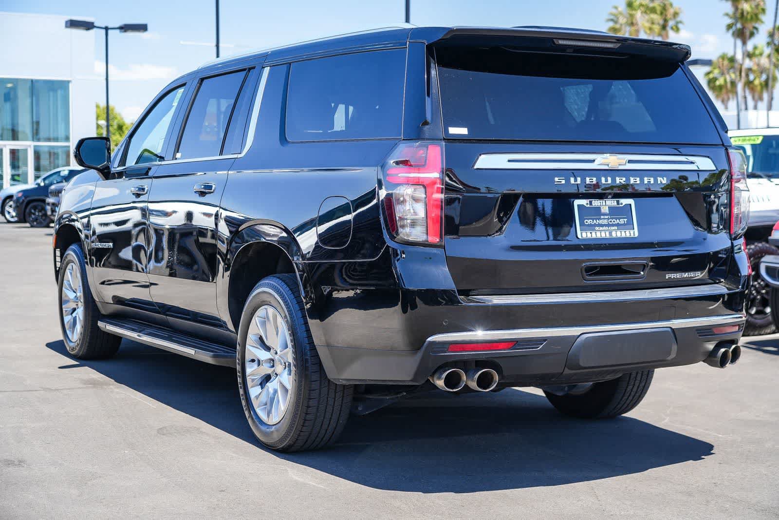 Used 2024 Chevrolet Suburban Premier AWD/4WD image 6