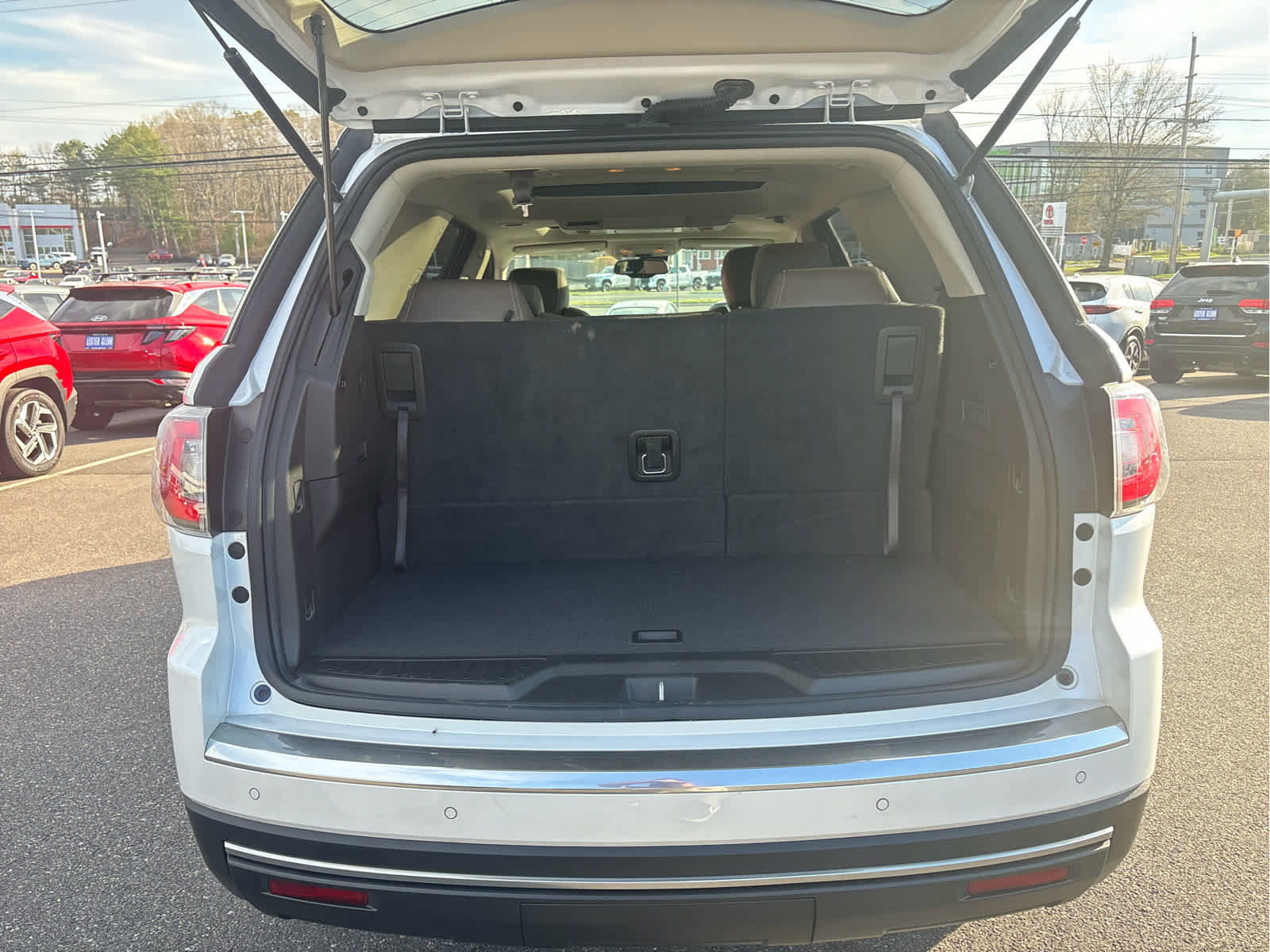 Used 2017 GMC Acadia Limited SLT image 25