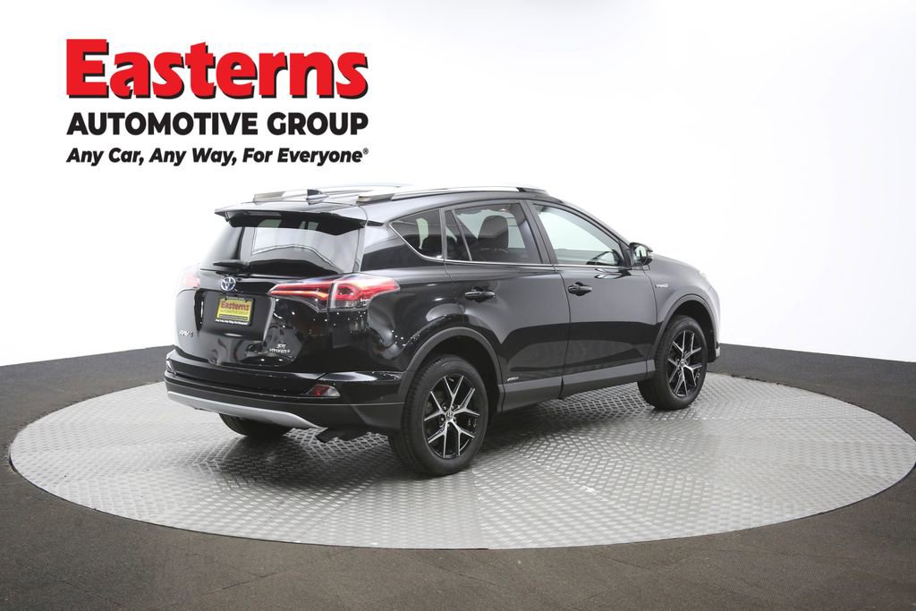 Used 2018 Toyota RAV4 SE image 58