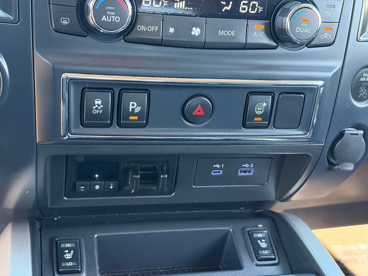 Certified 2024 Nissan Titan SV w/ SV Convenience Package RWD image 25