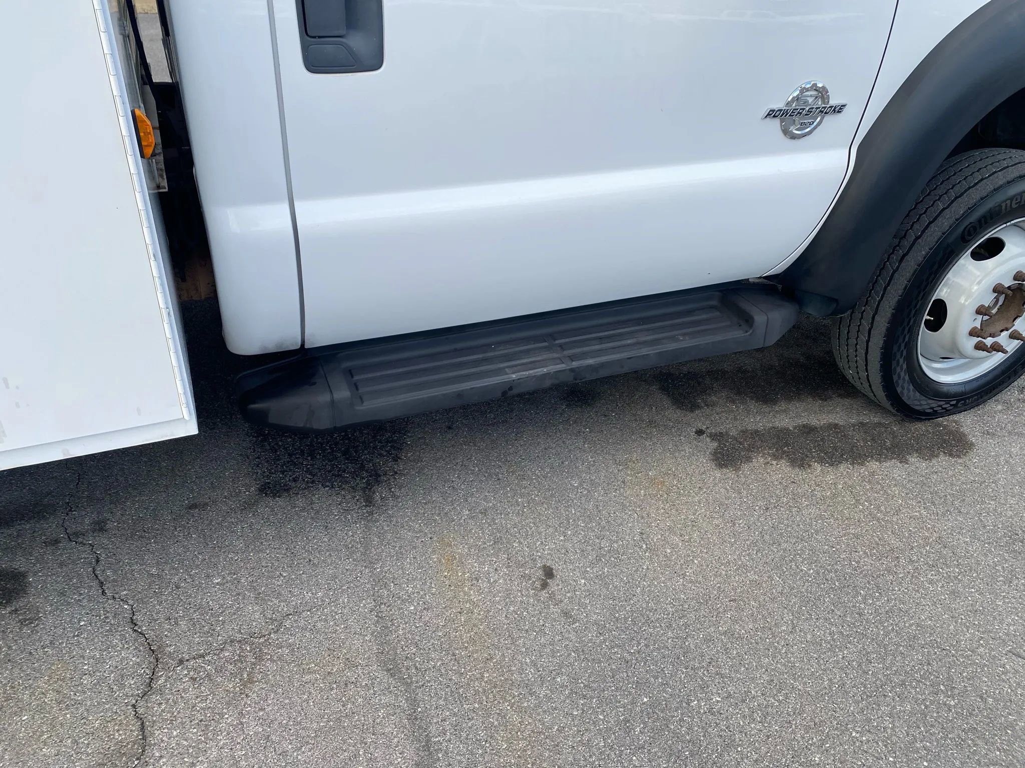 Used 2016 Ford F550 4x4 Regular Cab Super Duty image 21