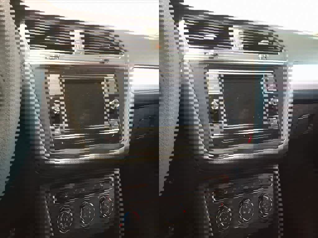 Certified 2022 Volkswagen Tiguan S image 12