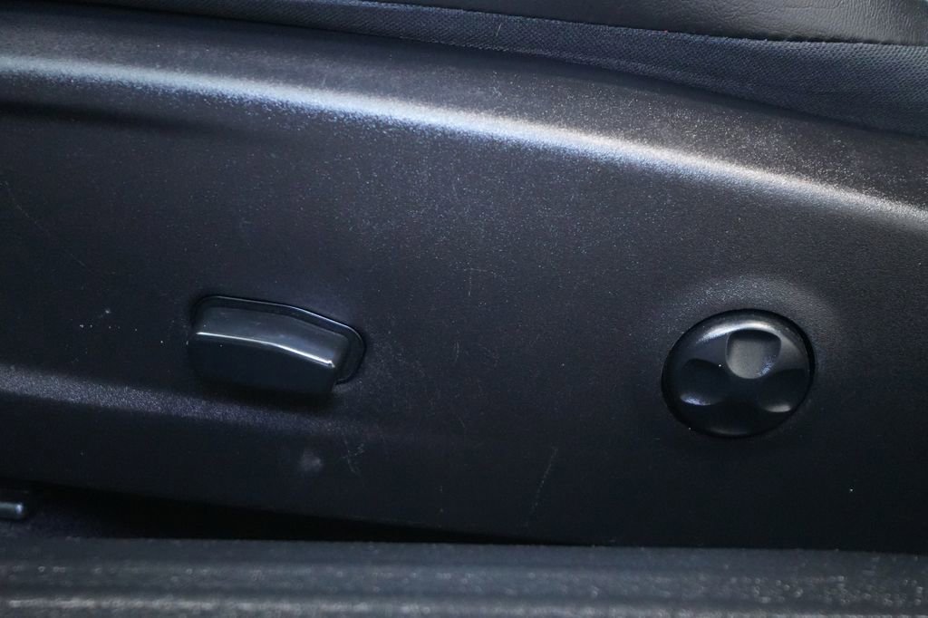 Used 2018 Dodge Challenger SXT Plus image 16