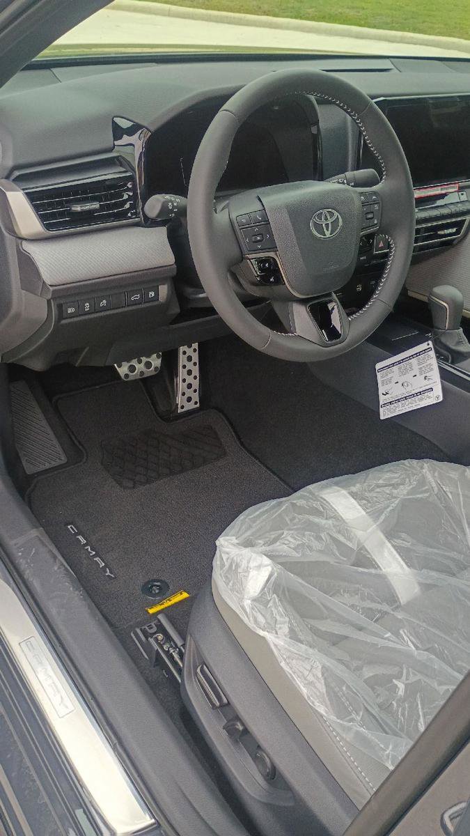 New 2026 Toyota Camry SE FWD image 11