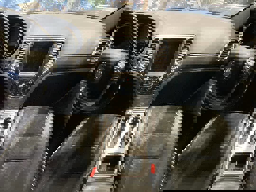 Used 2018 Jeep Grand Cherokee Altitude image 23