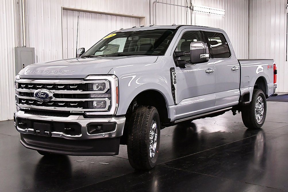 New 2026 Ford F350 Lariat image 3