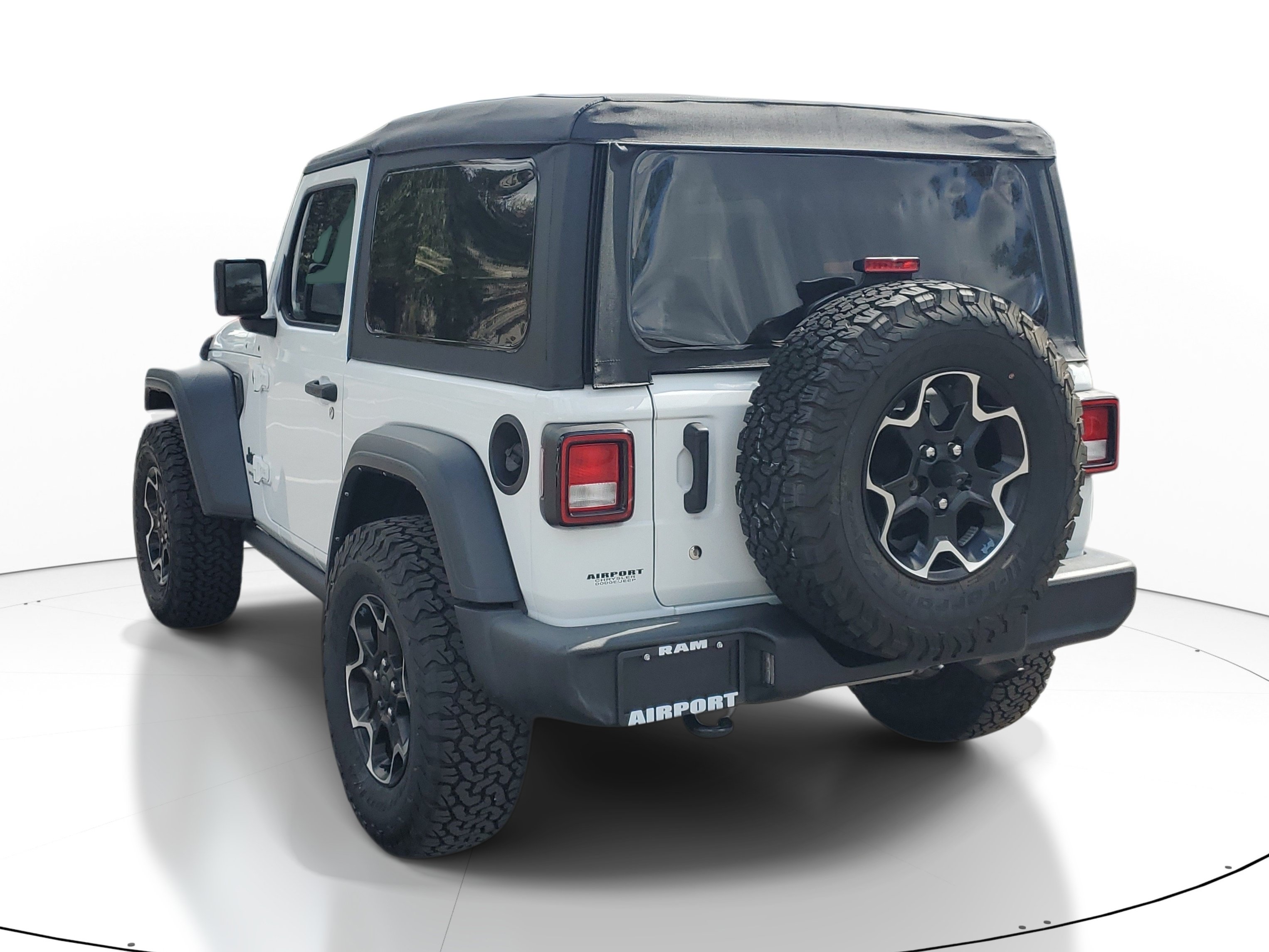 Used 2021 Jeep Wrangler Sport AWD/4WD image 5
