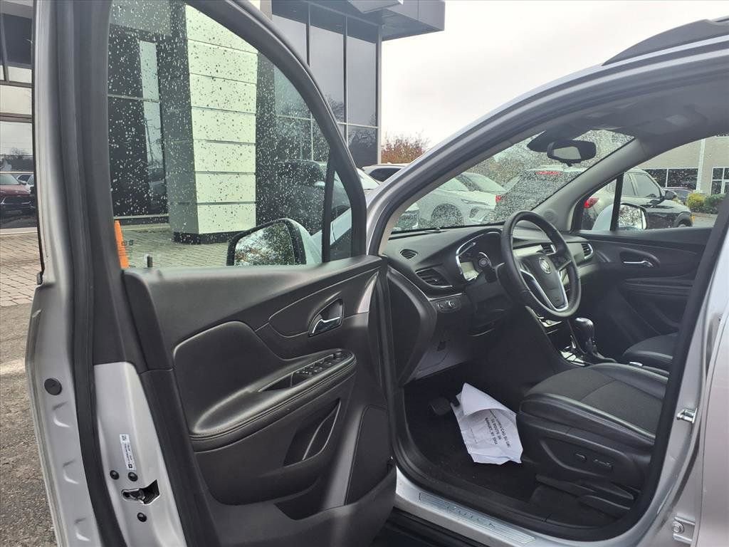 Used 2018 Buick Encore Preferred image 11