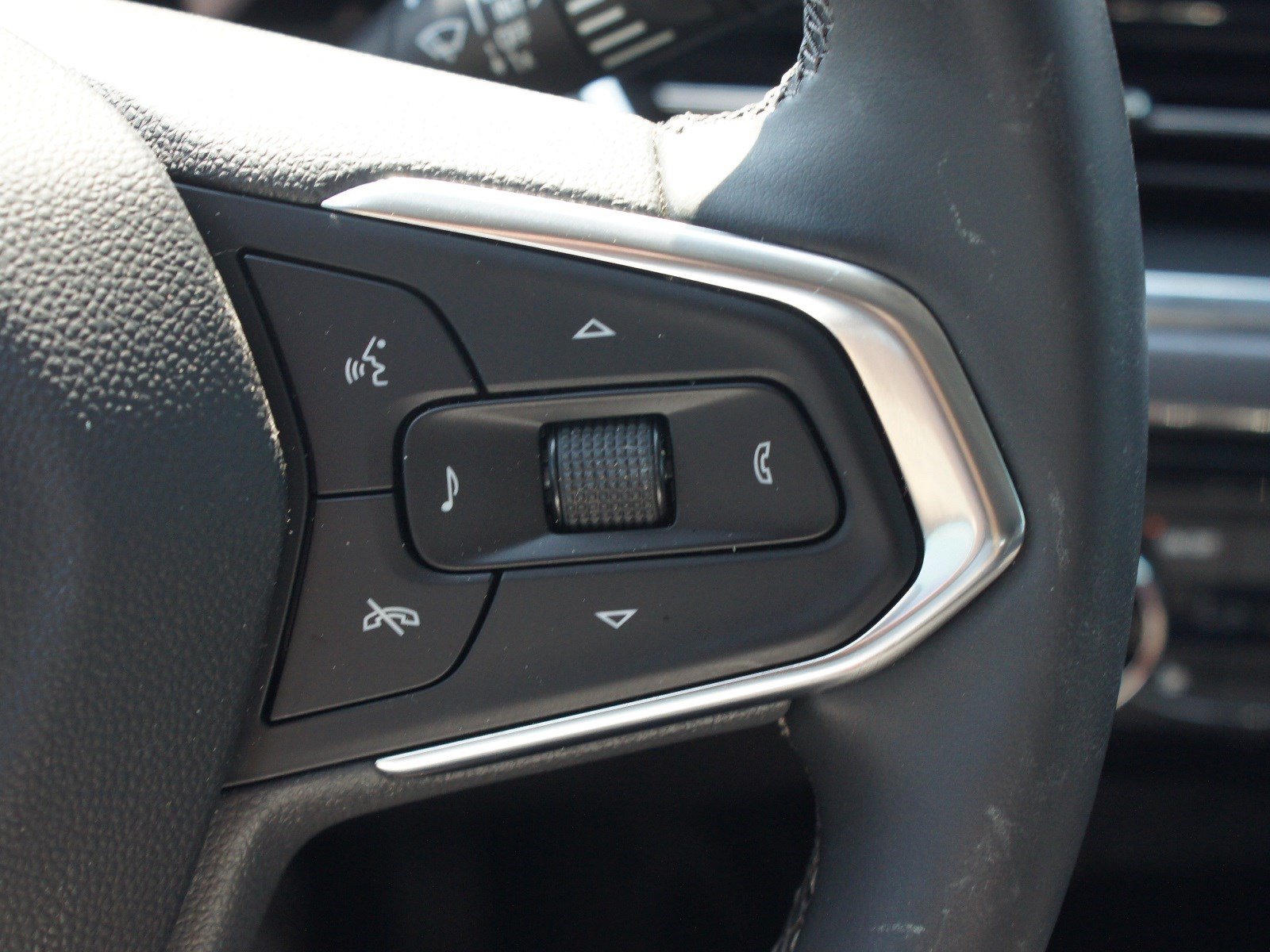 Used 2026 Chevrolet Trax ACTIV w/ Driver Confidence Package FWD image 10