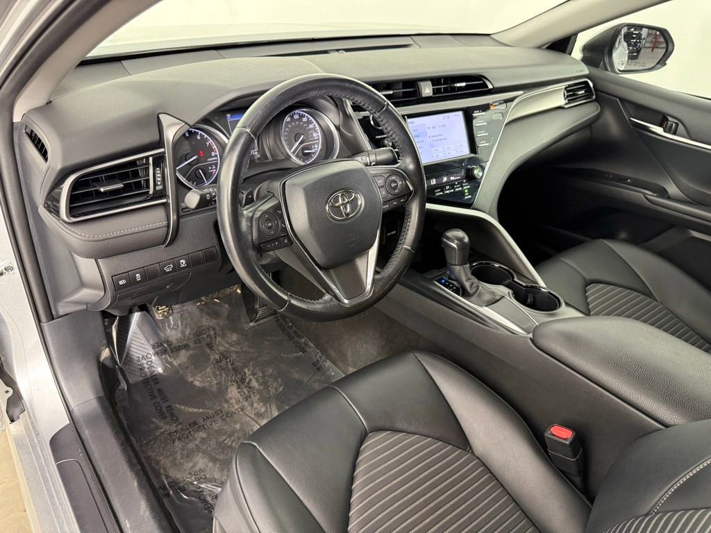 Used 2019 Toyota Camry SE image 24
