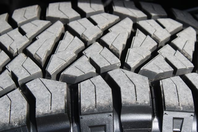 Used 2024 Ford F250 Lariat w/ Black Appearance Package image 17