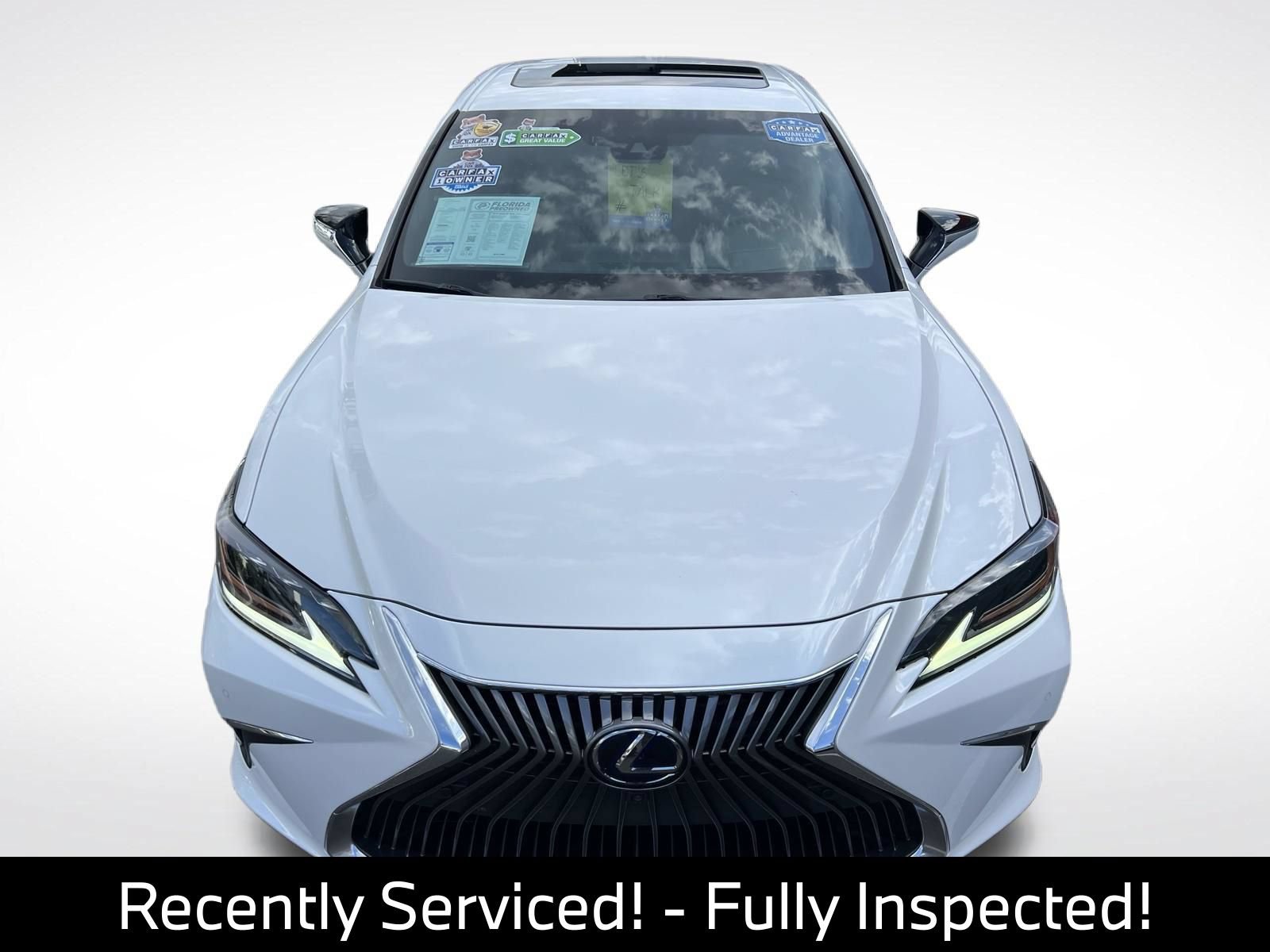 Used 2019 Lexus ES 300h Ultra Luxury w/ Accessory Package 2 FWD image 6