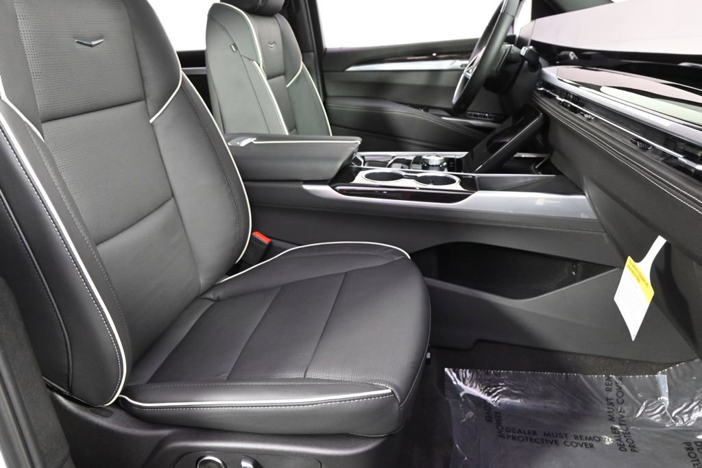 New 2026 Cadillac Escalade Luxury w/ Touring Package image 16